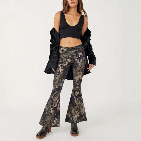 NWT We the Free People Inferno Metallic Flare Jeans Floral Low Rise size 26 Boho - Picture 1 of 12